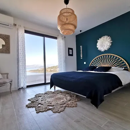 Contemporaine De Standing Avec Piscine * Coti-Chiavari (Corsica)