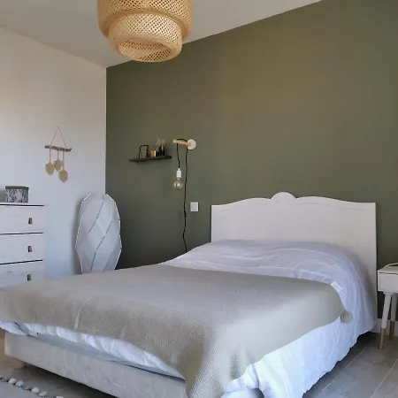Villa Contemporaine De Standing Avec Piscine Coti-Chiavari (Corsica)