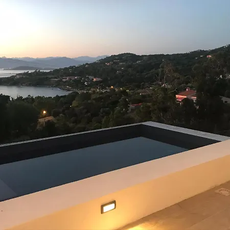 Contemporaine De Standing Avec Piscine