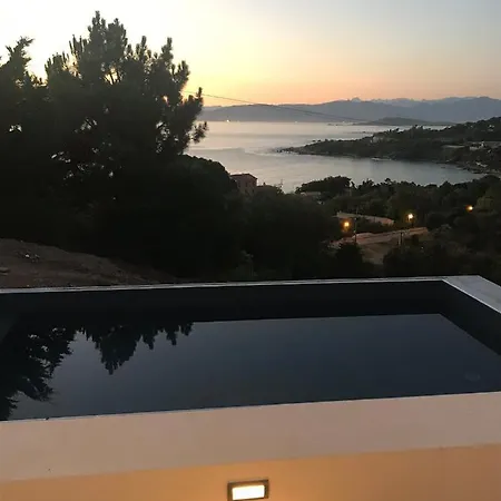 Contemporaine De Standing Avec Piscine *